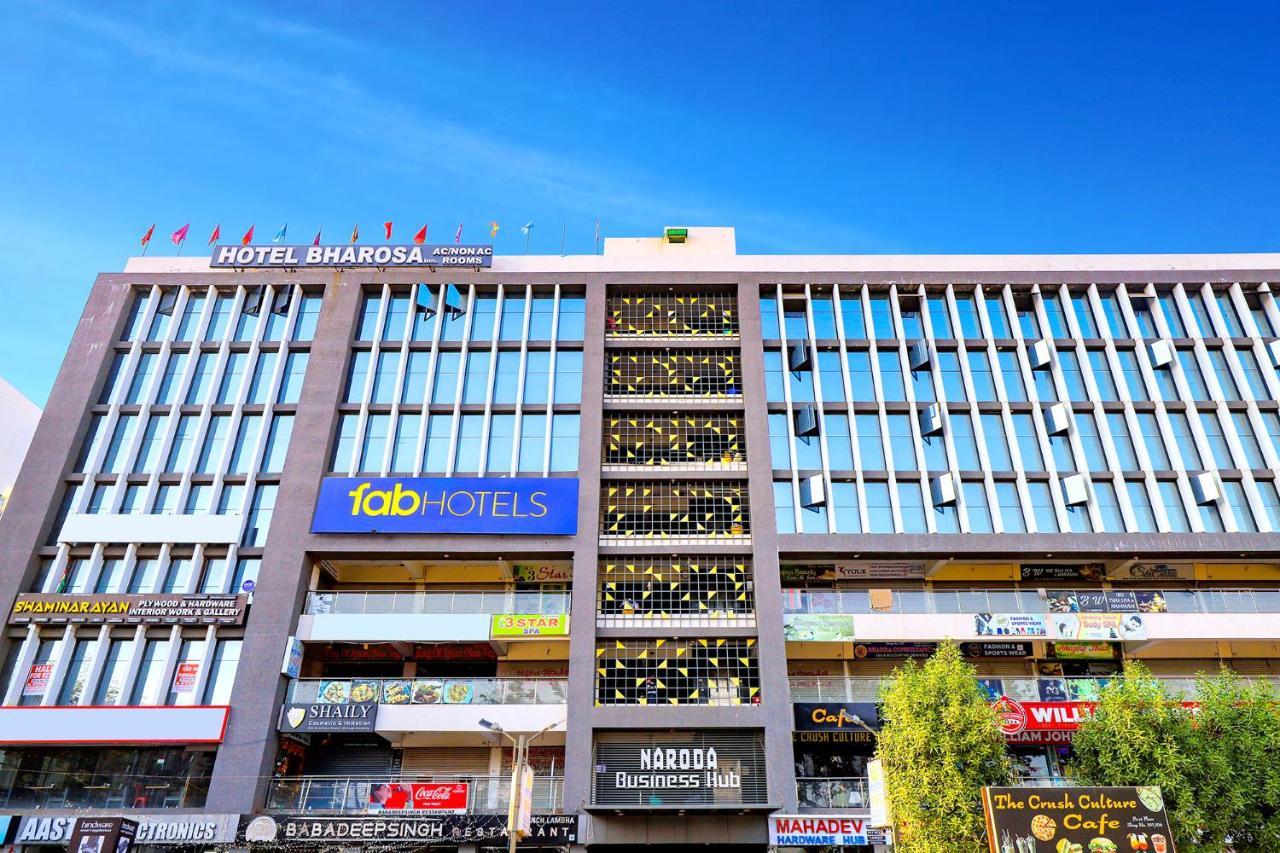 Fabhotel Bharosa Inn Ahmedabad Exterior foto