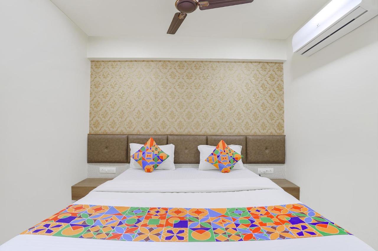 Fabhotel Bharosa Inn Ahmedabad Exterior foto